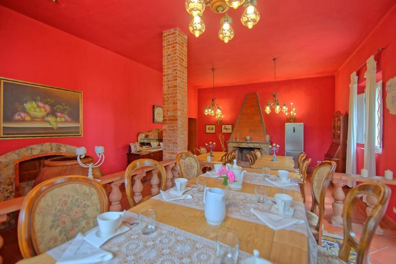 Ten-Bedroom Villa image 1