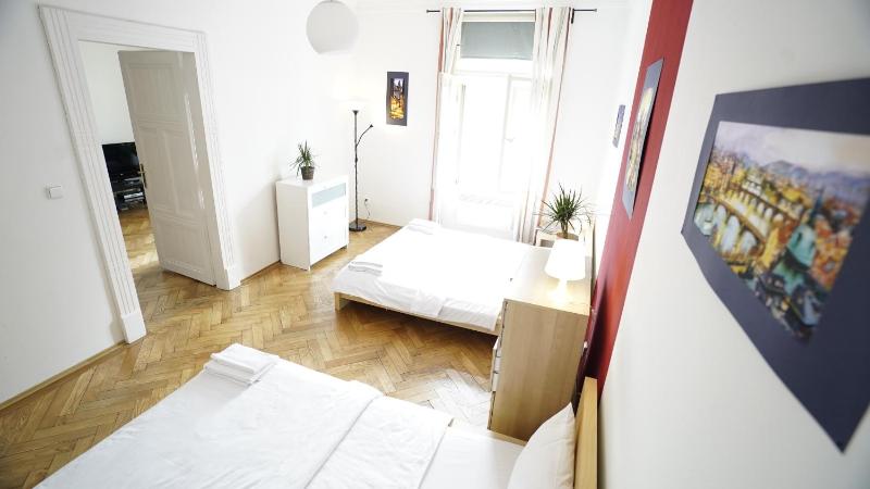 One-Bedroom Apartment image 3