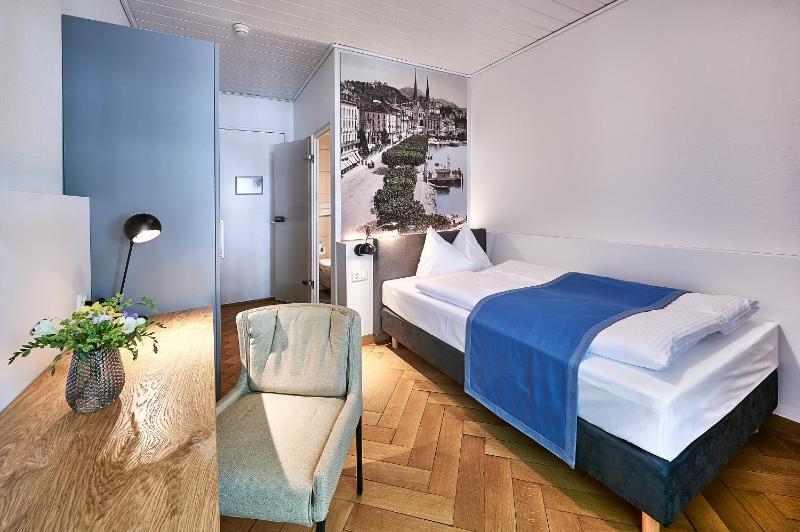 Superior Single Room image 1