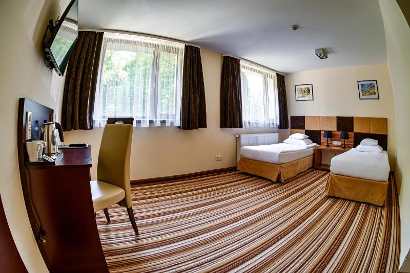 Boutique Hotel's Kwiska - Legnicka - image 30