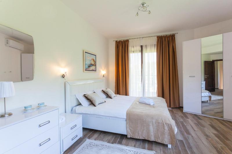 Three-Bedroom Apartment image 2