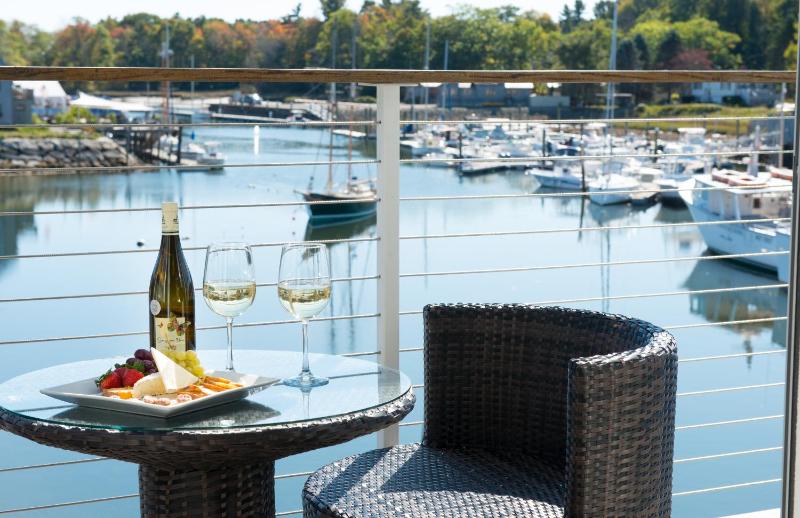 Harbor View King Room with Balcony image 3