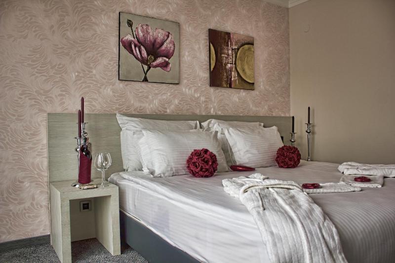 Koza Suite Hotel - image 8