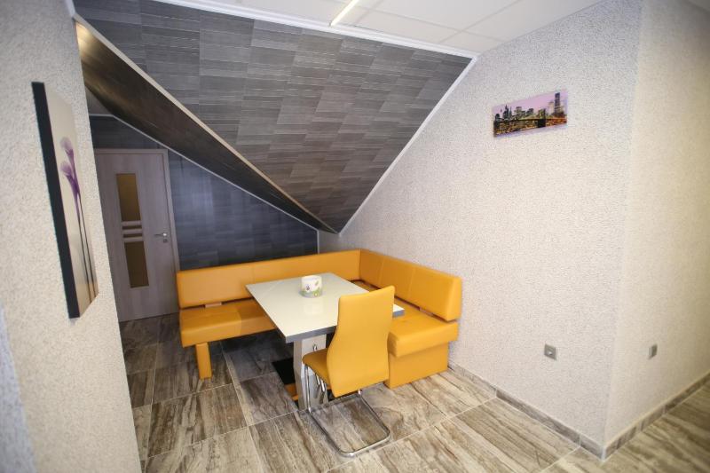 Studio Apartment image 4