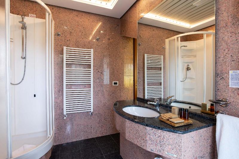 Standard Double or Twin Room - Annex image 3