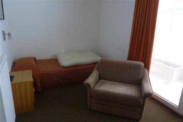 Double or Twin Room with Balcony image 2