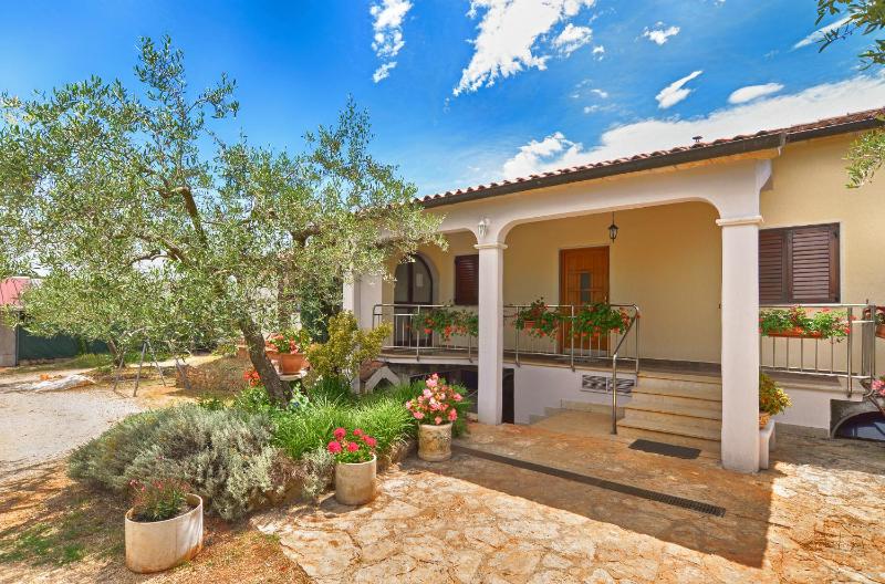 Holiday Home image 2