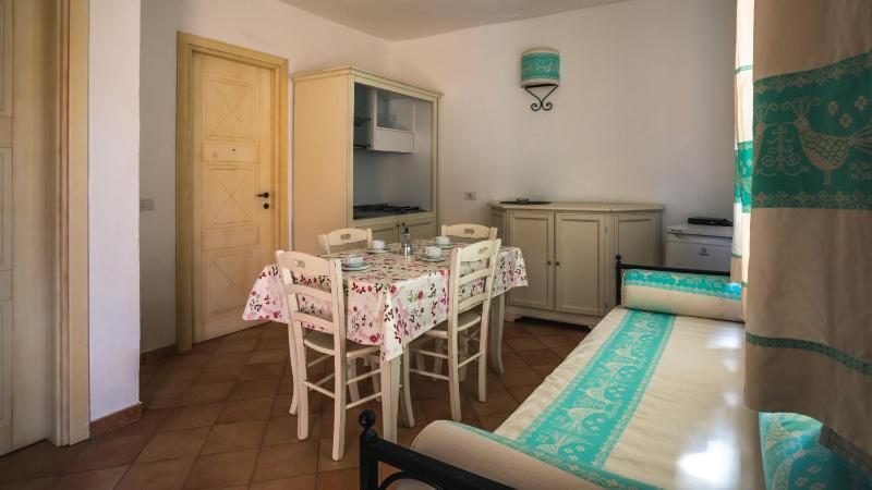 Two-Bedroom Apartment with Garden View (4 Adults) image 2