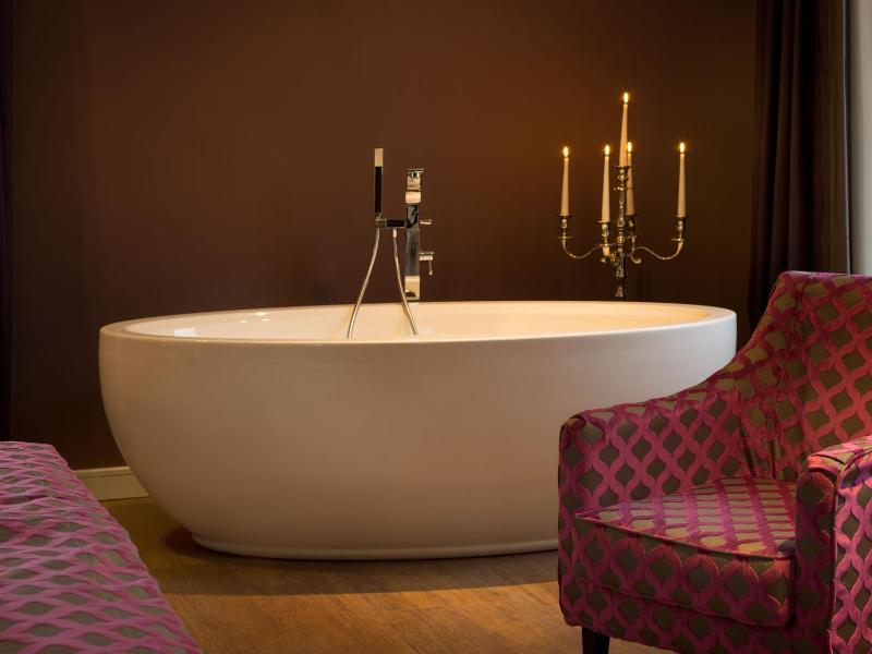 Suite image 4