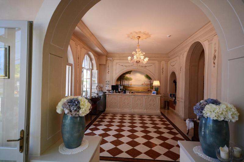 Hotel Villa Erica - image 3