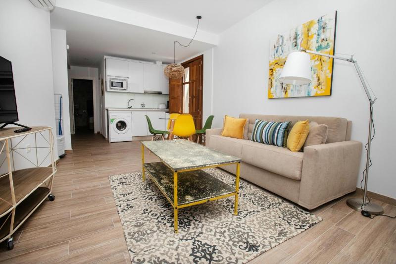 Two-Bedroom Duplex Apartment image 4