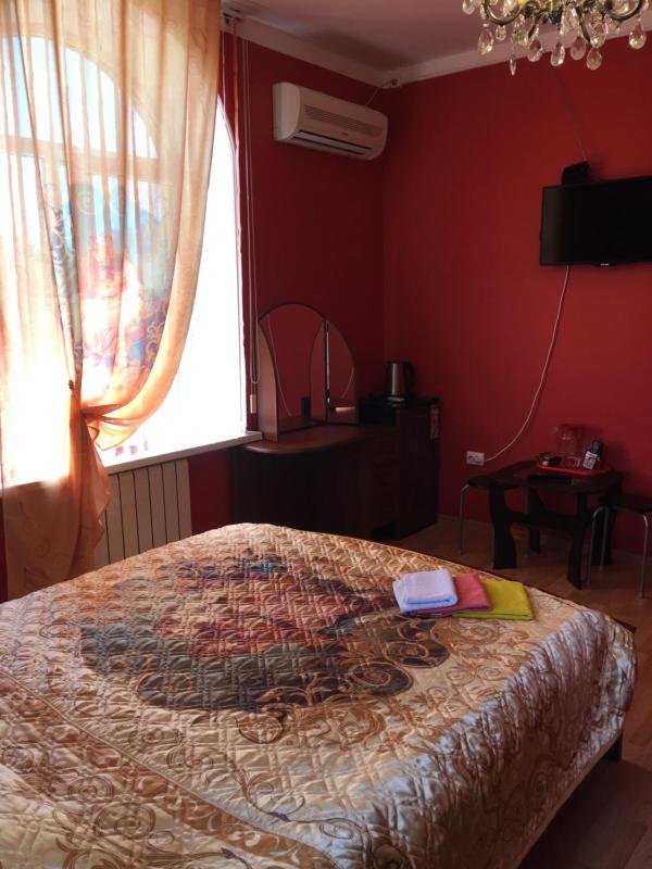 Standard Double Room image 2