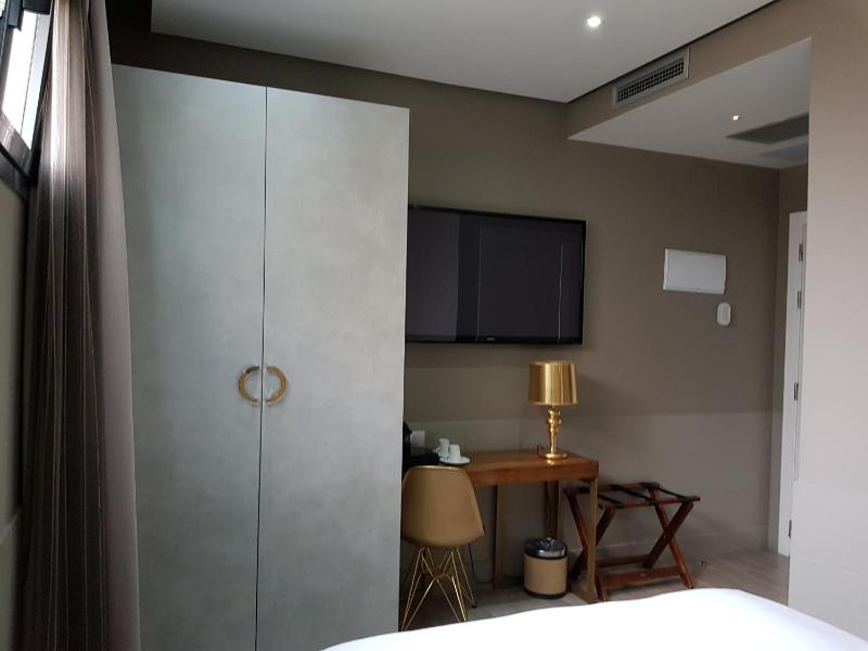 Hotel Art Santander - image 20