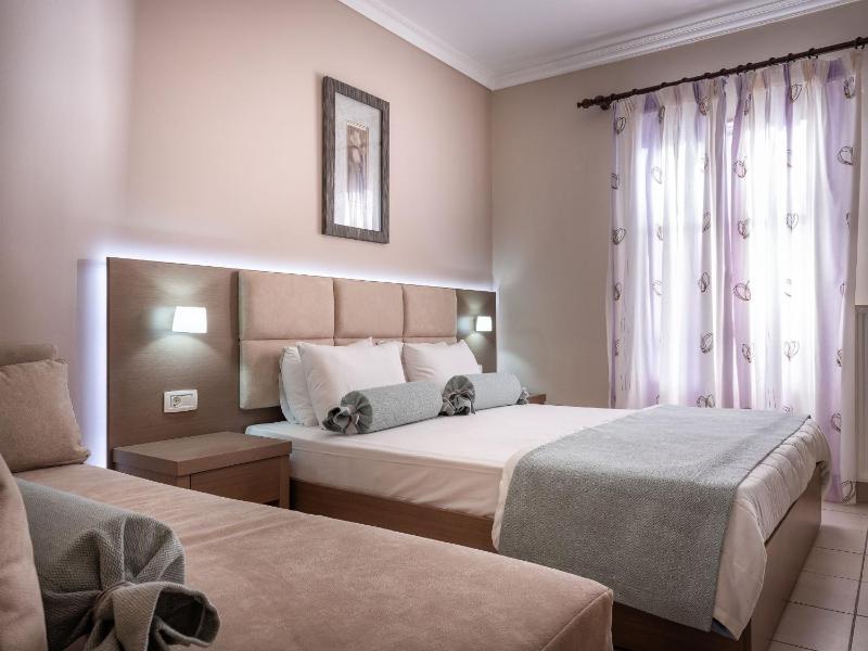 One-Bedroom Apartment image 4