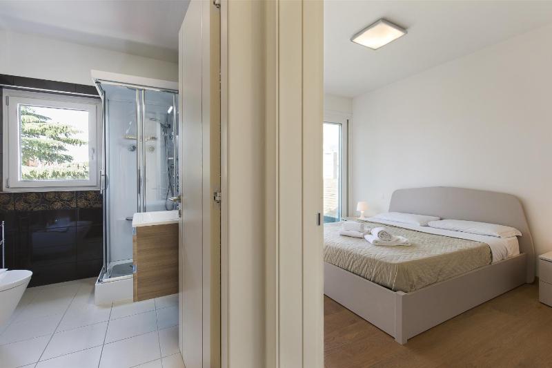 Roggia Apartments by Quokka 360 - Centrally Located Flats with Parking - image 49