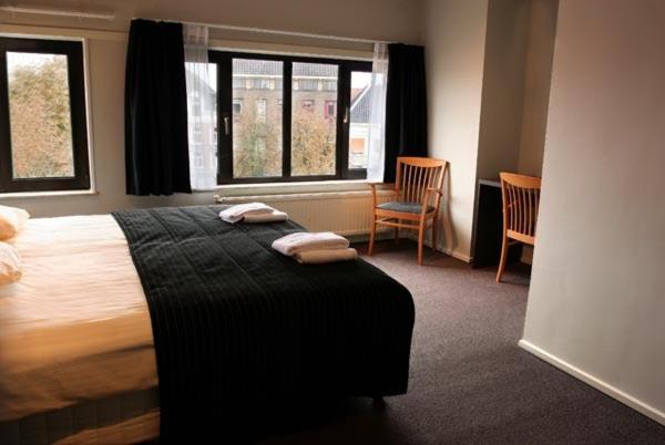 Triple Room image 2