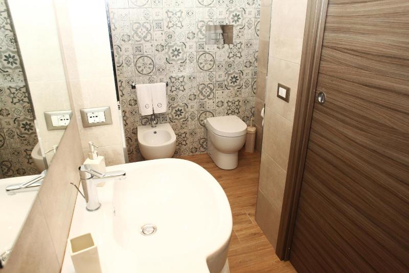 Superior Double Room image 2