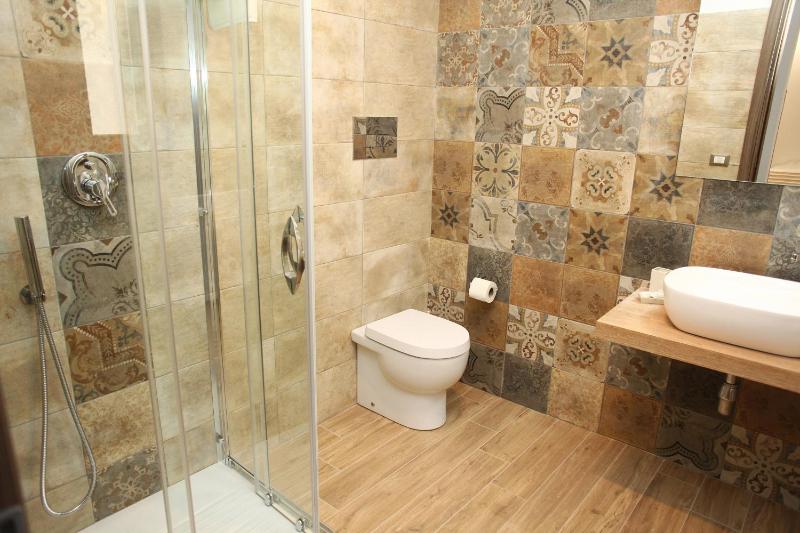 Superior Double Room image 4