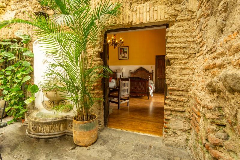 Hotel Posada de Don Rodrigo Antigua - image 14