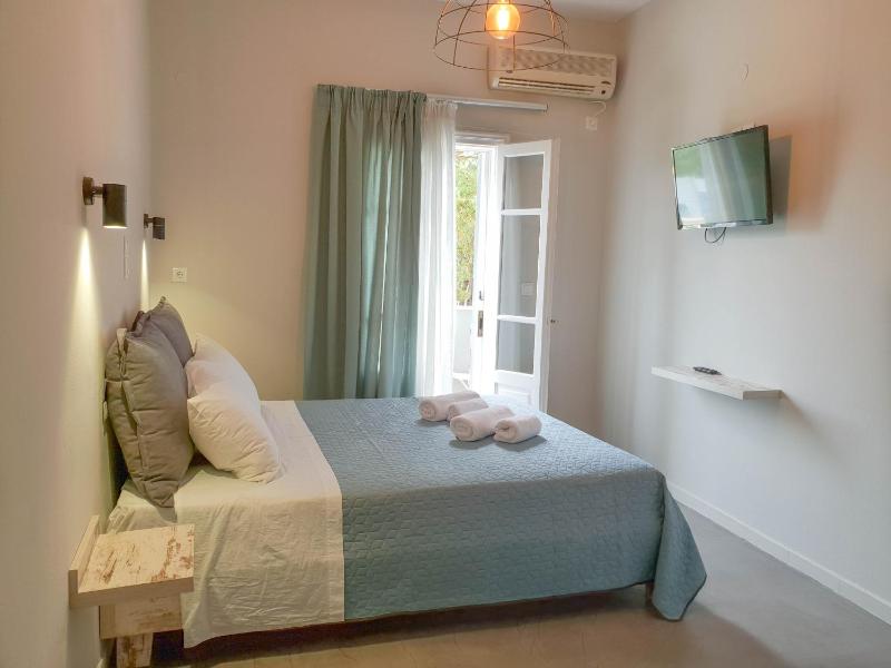 Standard Double or Twin Room with Sea View image 1