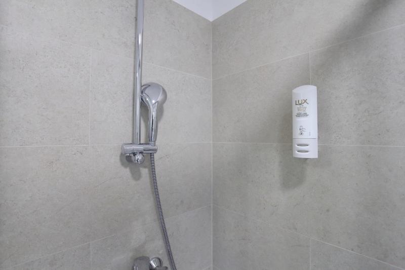 Studio Apartment image 2