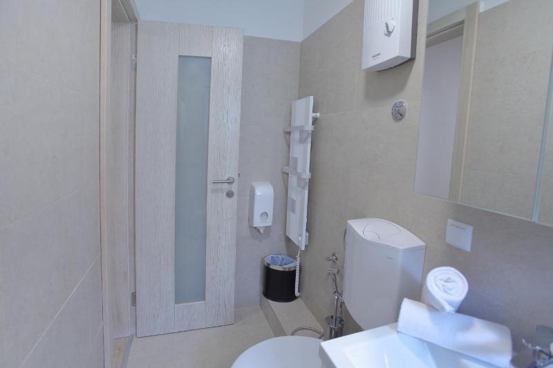 Apartment image 3
