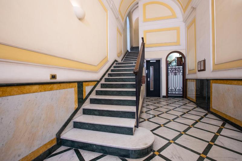 The Roof Sorrento - image 18