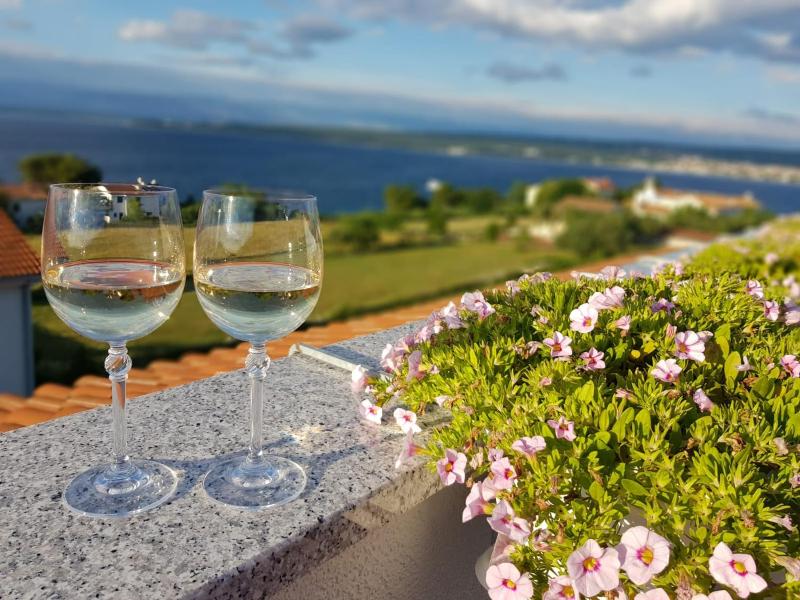 Apartment with Sea View image 4