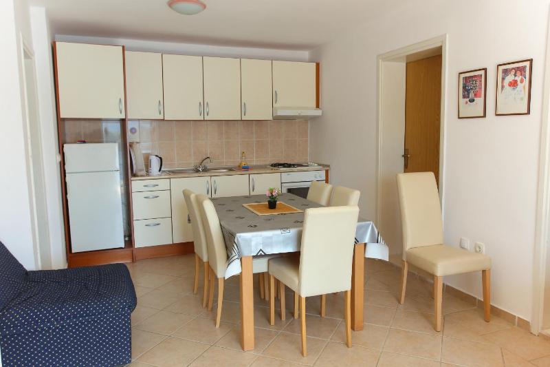 Two-Bedroom Apartment with Sea View image 2