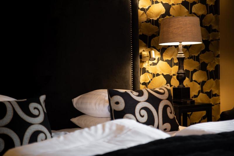 Superior Double Room image 2