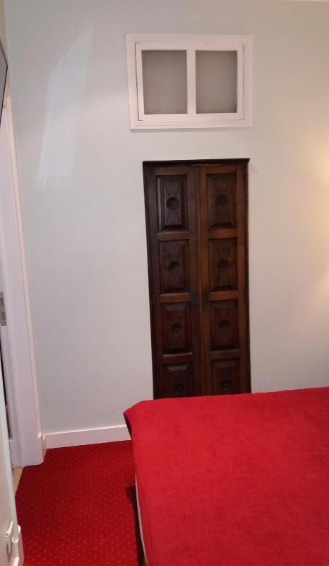 Budget Single Room image 4