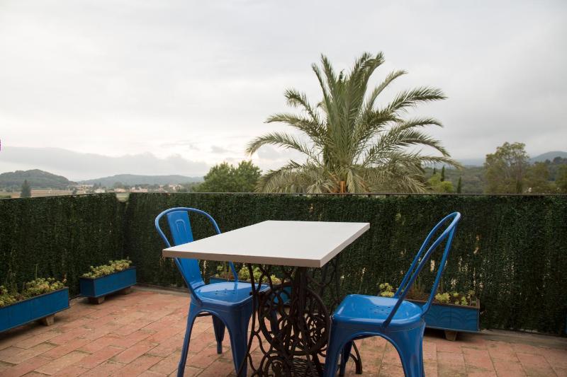 Double Room with Balcony image 4