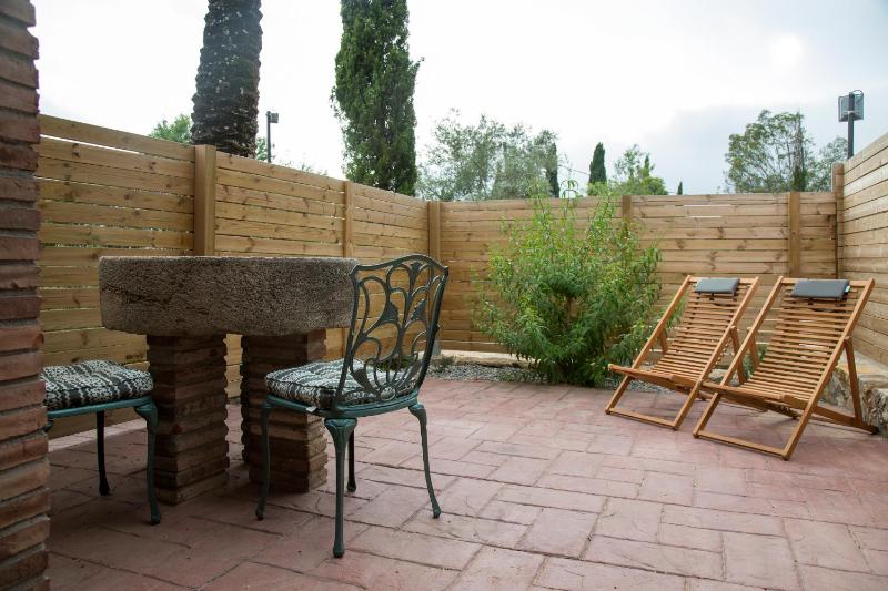 Double Room with Terrace image 4
