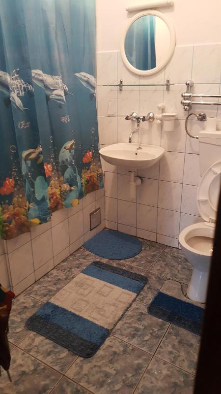 One-Bedroom Apartment image 3
