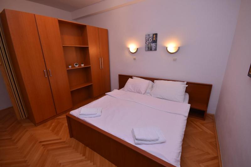 Apartment image 3