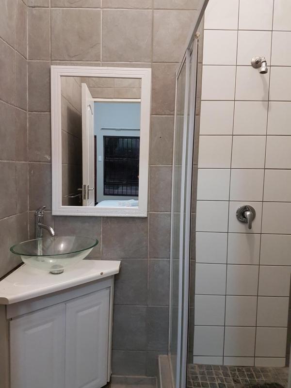 Private Apartments & Biz Stays Pretoria - image 10