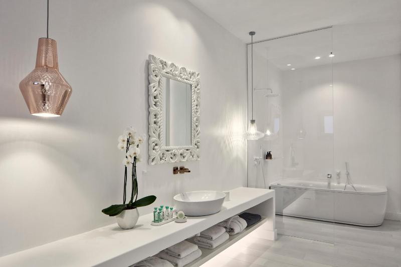 Honeymoon Suite Private Pool and Sea View image 2