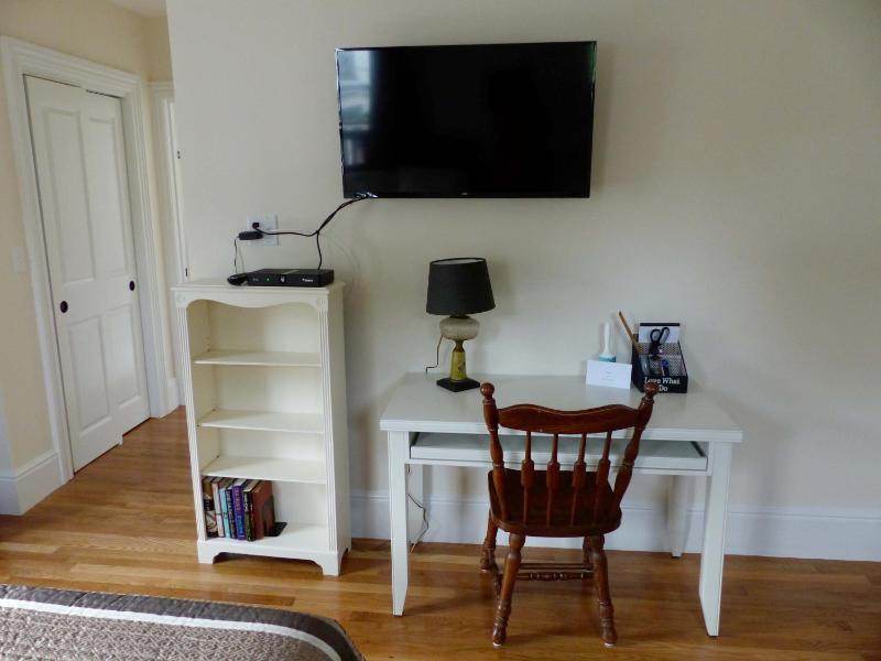 Quadruple Room with Balcony image 2