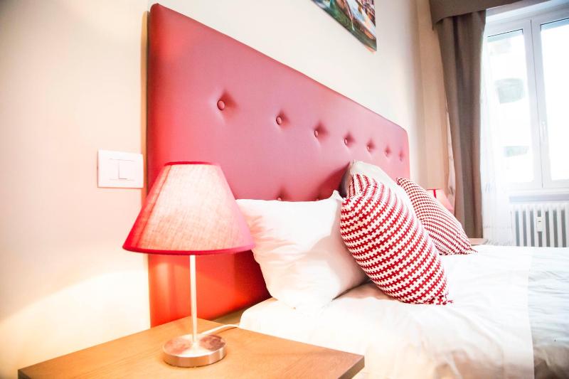 Triple Room with Balcony image 2