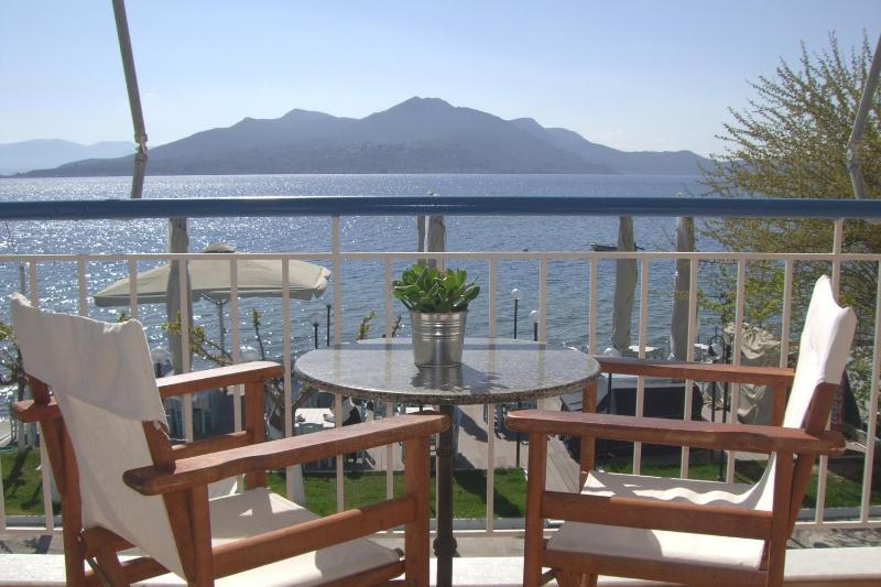 Studio with Sea View image 1