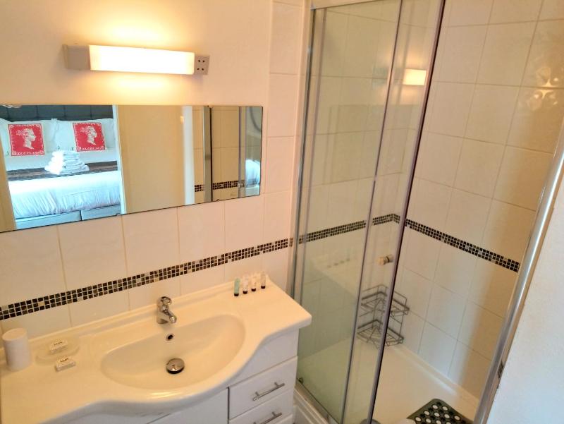 Superior Double Room image 4