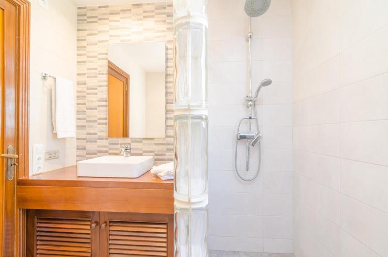 Four-Bedroom Villa image 2