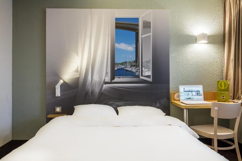 Double Room  image 3