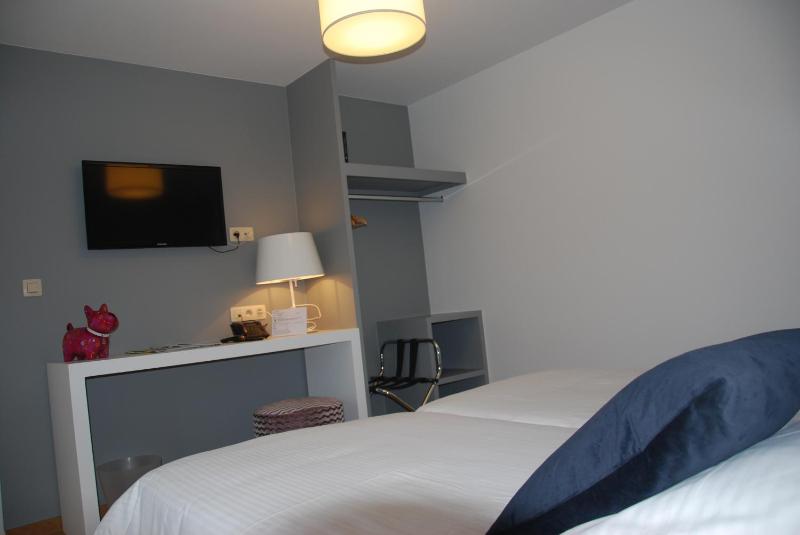 Double or Twin Room image 2