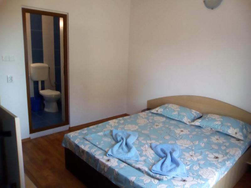 Double Room with Balcony image 1