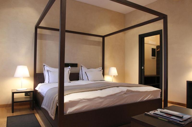 Comfort Suite image 2