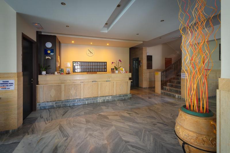 Dimitris Paritsa Hotel - image 11