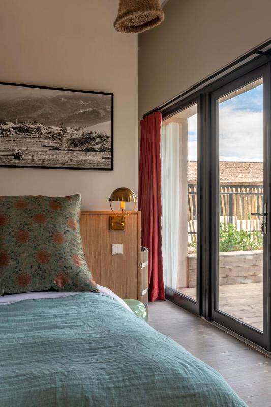 Double Room with Terrace with Spa Access image 4