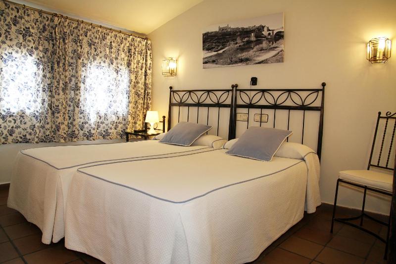 Hostal la posada de Zocodover - image 13