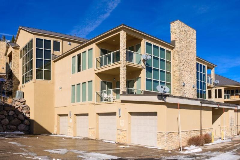 Two-Bedroom Condo image 1